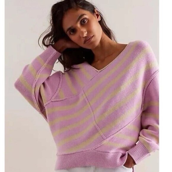 We The Free Crossroads V-Neck Pullover Ice Orchid Combo XL - Picture 1 of 5